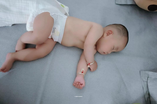 揭阳宝宝口水多怎么回事